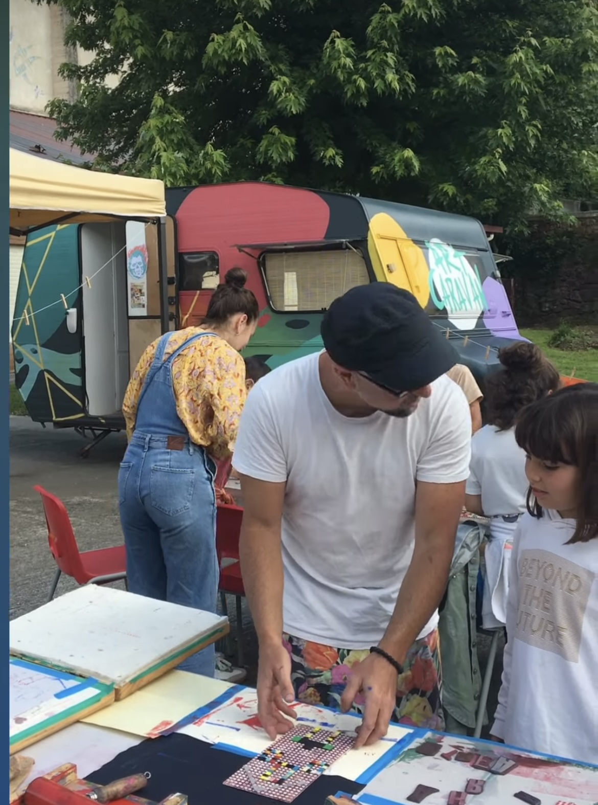 Taller Art Caravan